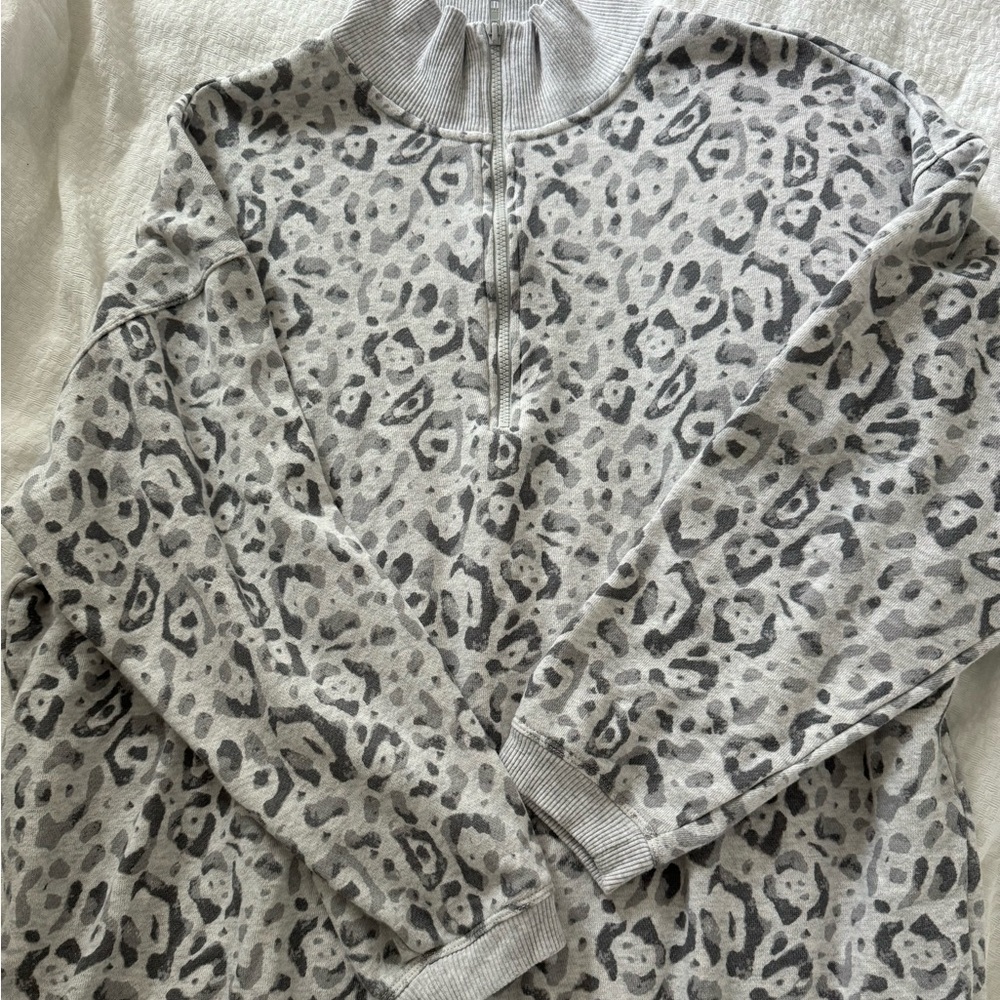Aerie Cheetah Print Quarter Zip Size L